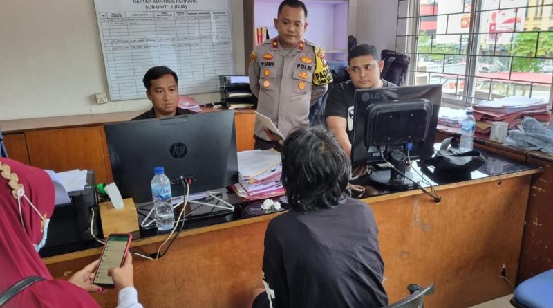 Polisi Kaji Motif di Balik Video Viral Bullying Remaja Putri oleh 4 Pelaku di Batam