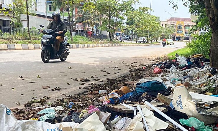 Amsakar Perketat Pengawasan Sampah di Batam, Warga Diminta Lebih Peduli
