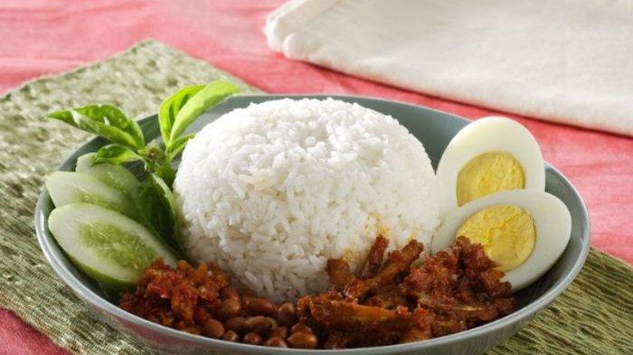Nasi Lemak Batam yang Menggugah Selera Nasi Lemak Batam yang Menggugah Selera