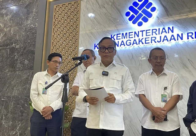 Disnaker Batam Tegaskan Perusahaan Dilarang Menahan Ijazah Karyawan