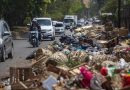 Jorok! Sampah Menumpuk di Pinggir Jalan Nagoya Batam